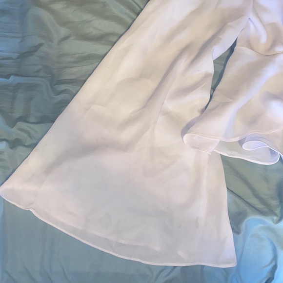 White shirt - Picture 2 of 2